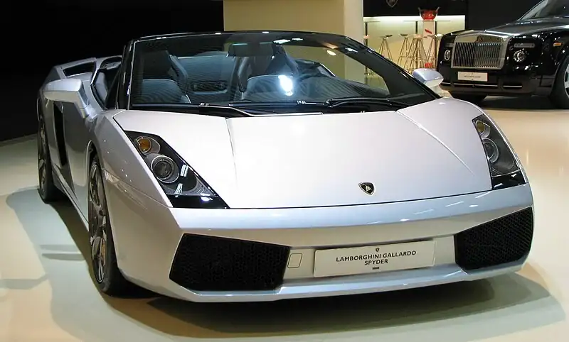 800px-Lamborghini_Gallardo_Spyder.webp