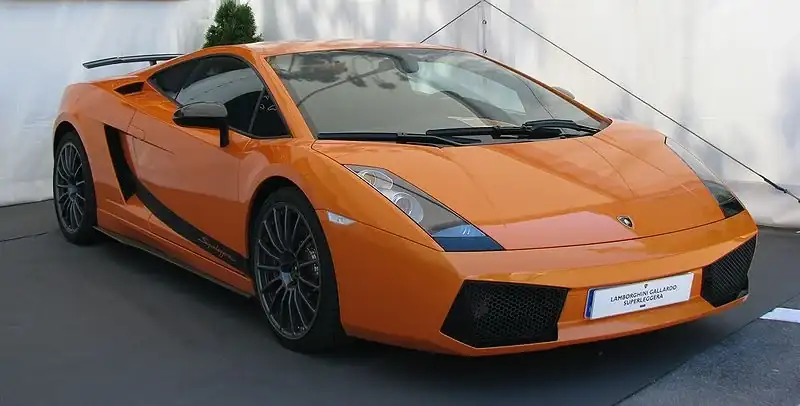 800px-Lamborghini_Gallardo_Superleggera_BCN2009.webp
