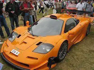 800px-McLaren_F1_GTR.webp