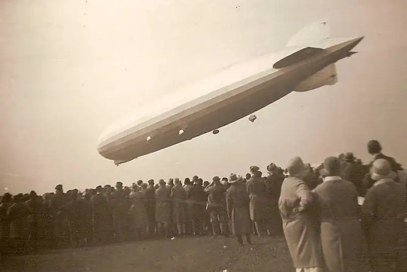 800px-ZeppelinLZ127a.webp