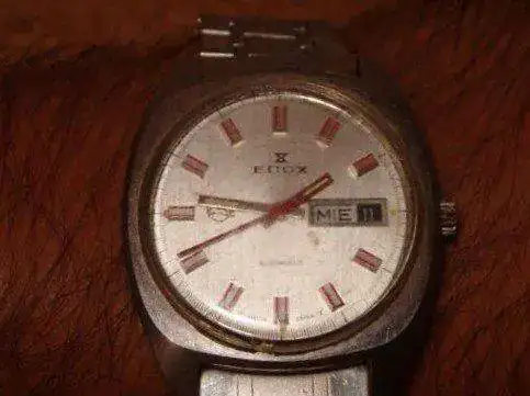 8978387_1982212 (2).webp