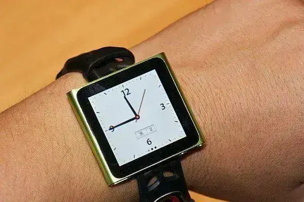 9-5-10-ipodnanowatch600.webp