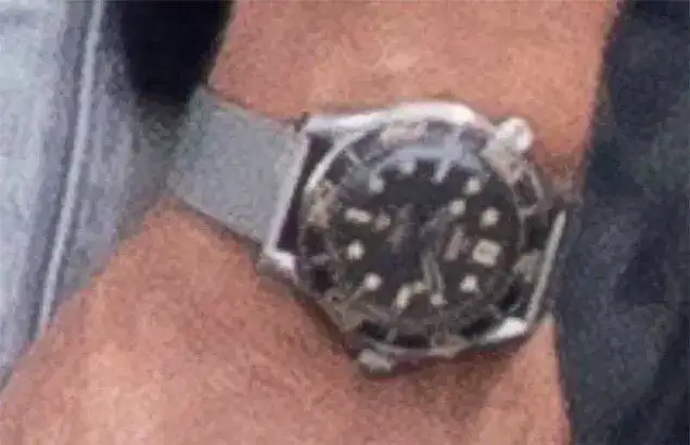 90429-omega-seamaster-daniel-craig-jamaica-bond-25.webp