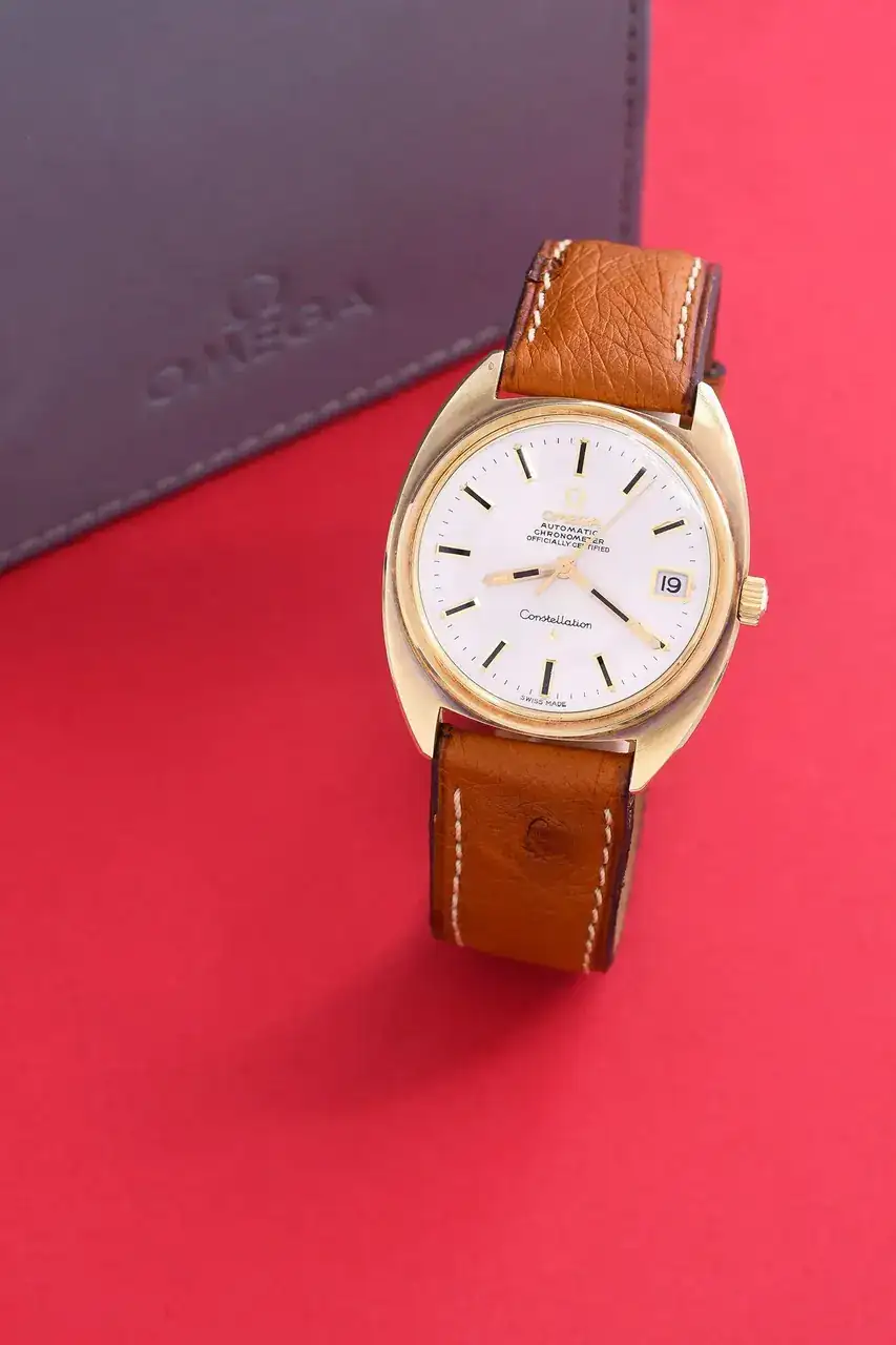 OMEGA (Constellation Chronomètre Sport / Tonneau Gold S… | Drouot.com