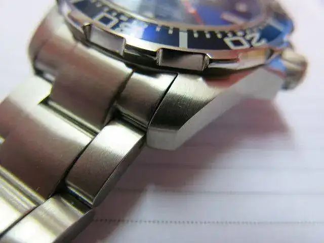 9614804726_d72b46ec27_z.webp