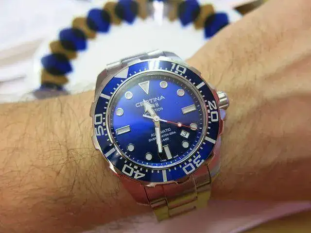 9660370533_d4778e07fe_z.webp