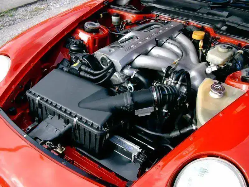 968_engine_bay_angle_800.webp