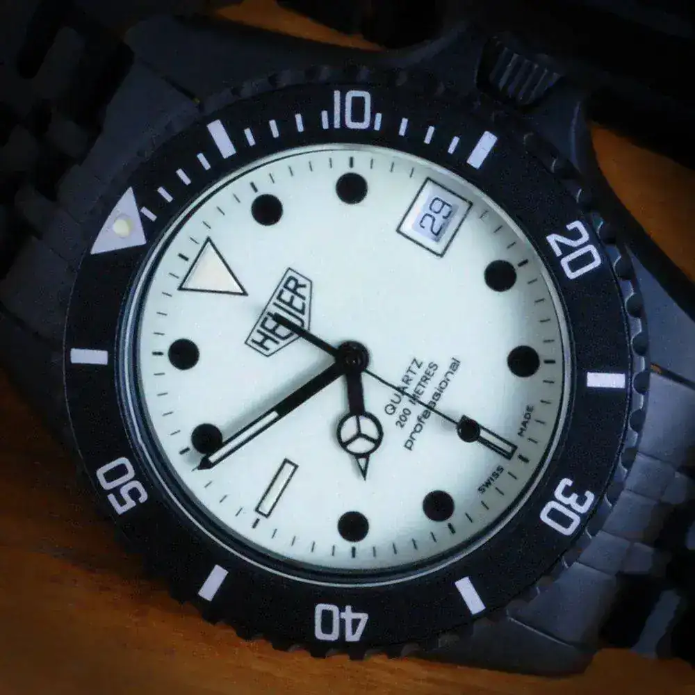 980-031-pvd-night-diver-the-living-daylights-1000b.webp