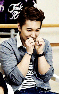 99ca1933956d84f116c43b45c7dce098fc0a3e32_hq.gif