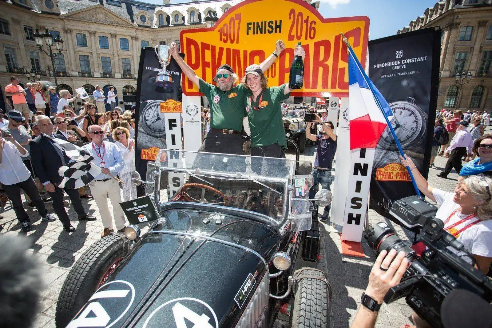 _Constant_PR_2016_Peking_to_paris_arrival_1%2Bcopy.webp