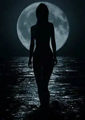 _mujer%2Bluna.webp
