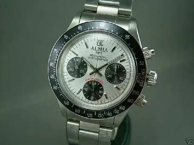 _Winding_30_min_Chronograph_Watch_With_Black_Bezel.webp