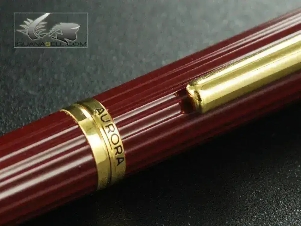 a-Fountain-Pen-Kona-Red-Lacquer-and-Gold-New-642-3.webp