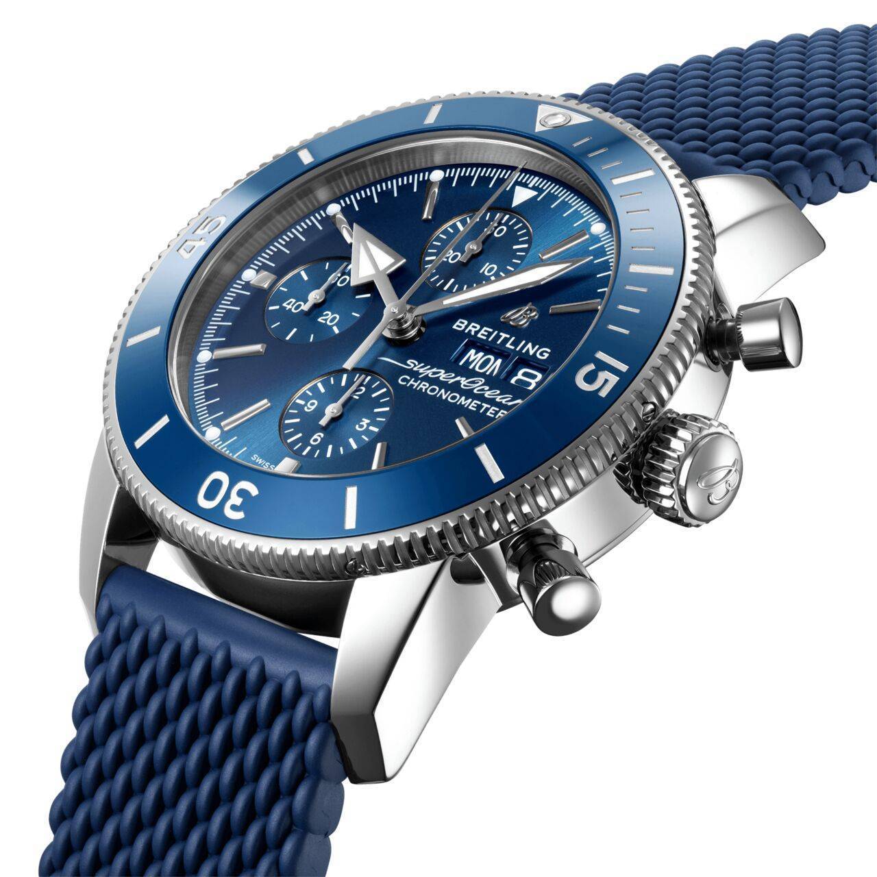 a13313161c1s1-superocean-heritage-chronograph-44-three-quarter.png