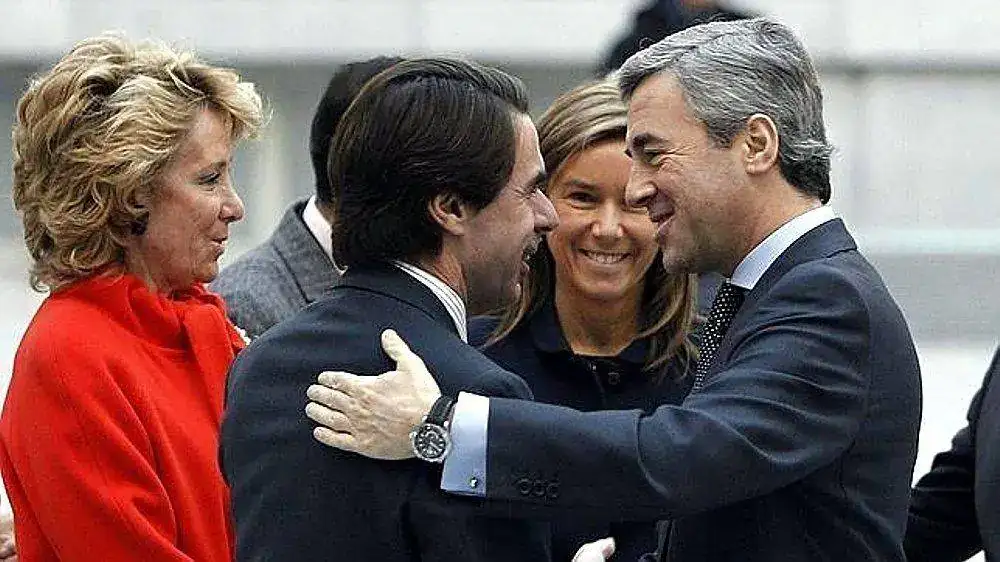 acebes-botella--644x362.webp