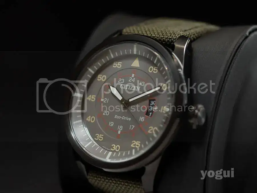 aCitizen%20Aviator%20AW1365-01H%20002.webp