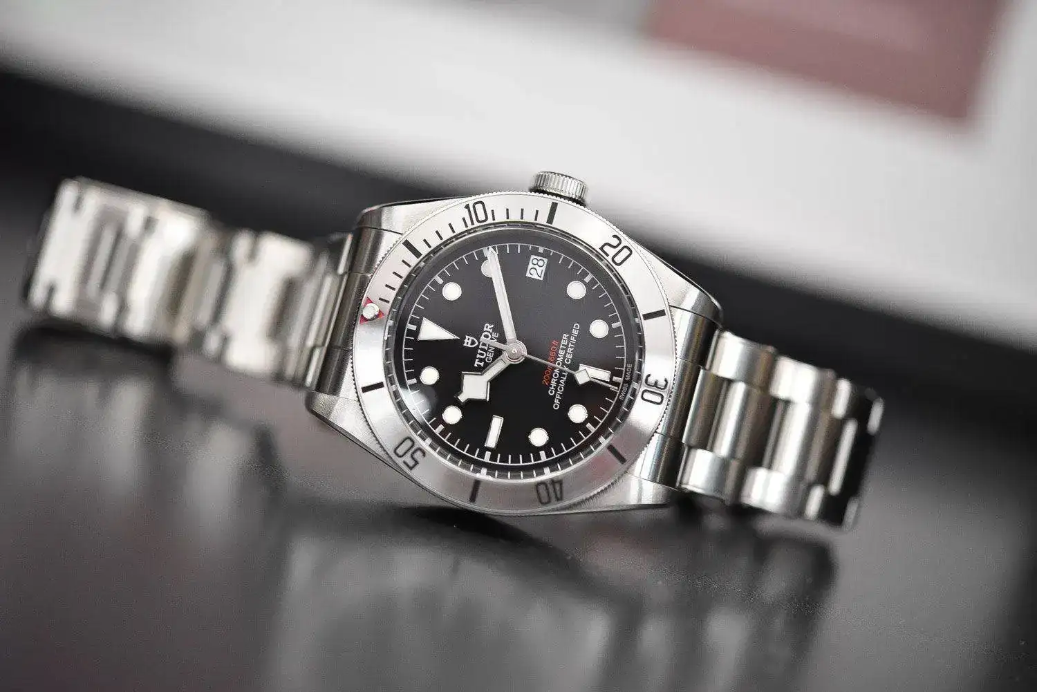 age-Black-Bay-Steel-79730-Review-Baselworld-2017-7.webp