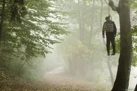 ahorcado-cinefagos-hannibal-el-origen-del-mal.webp