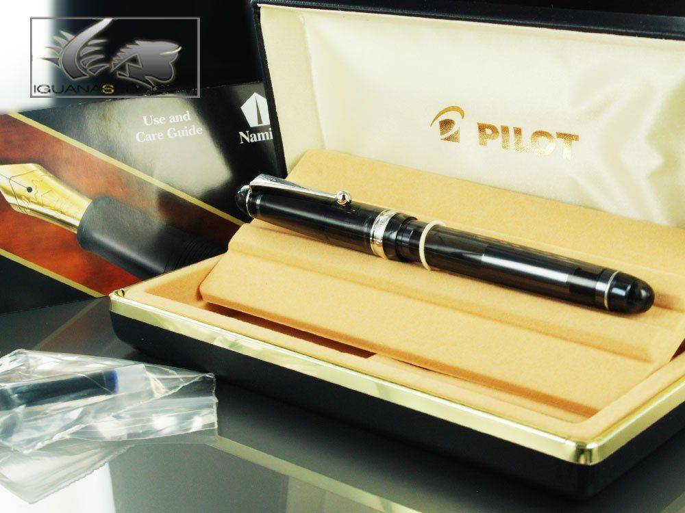 ain-Pen-Custom-74-Smoke-Black-Demonstrator-60955-8.jpg