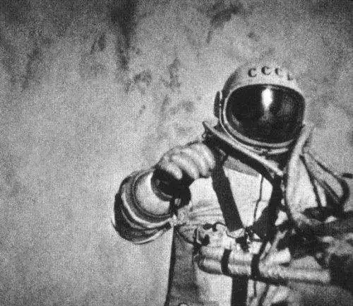 alecsei-leonov.webp