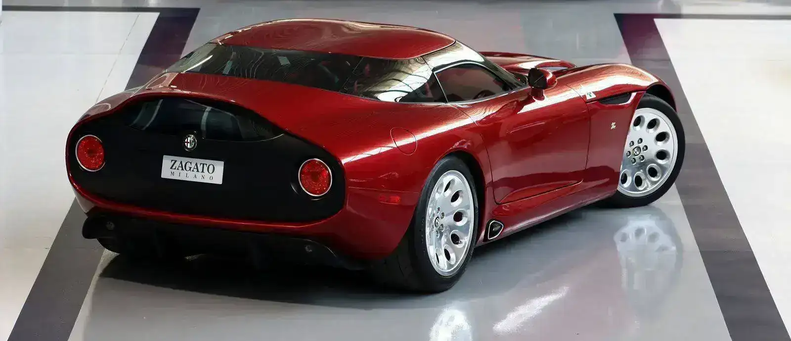 Alfa-Romeo-TZ3-Stradale-2.webp