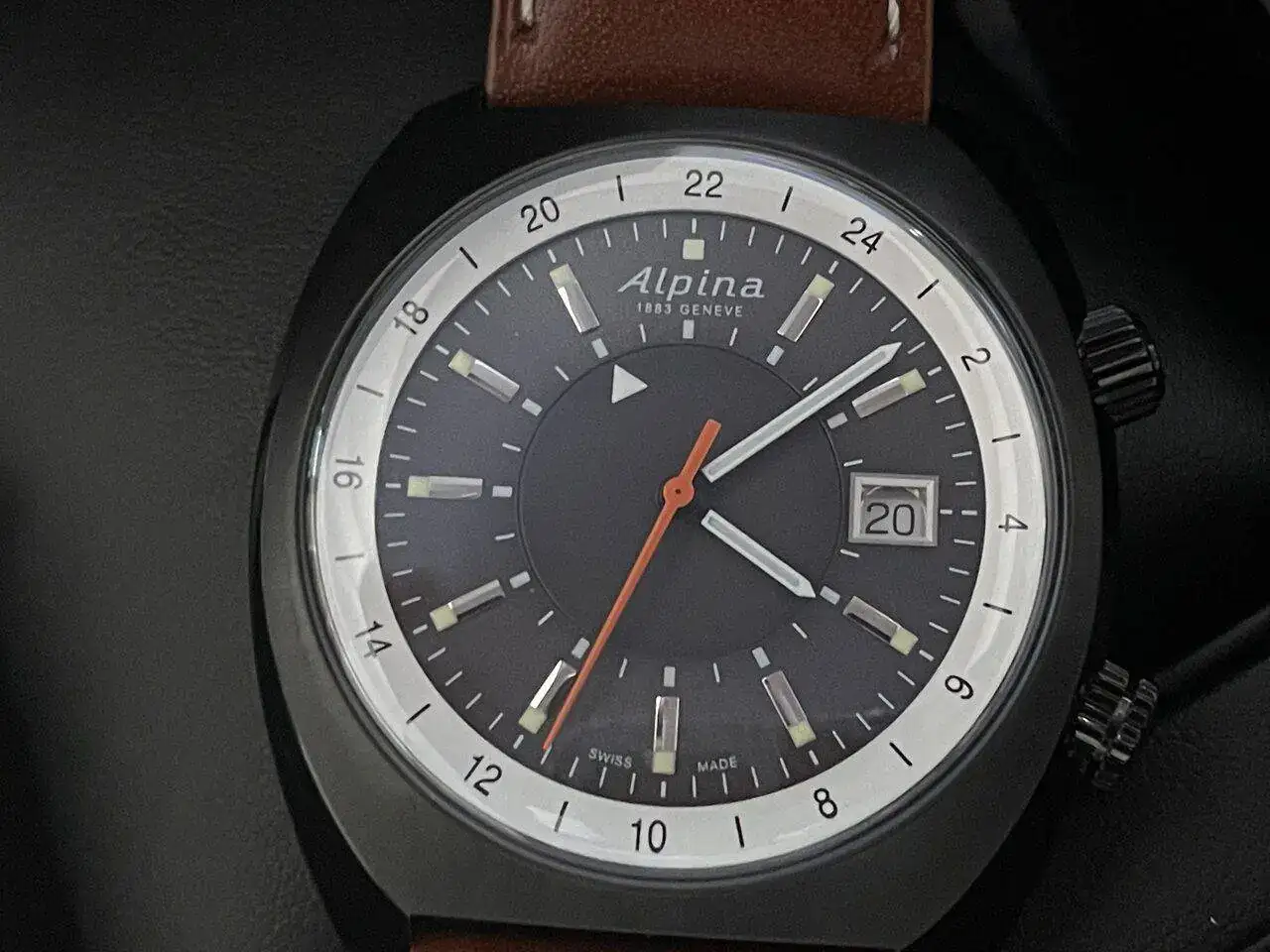 ALPINA NEGRO 5.webp