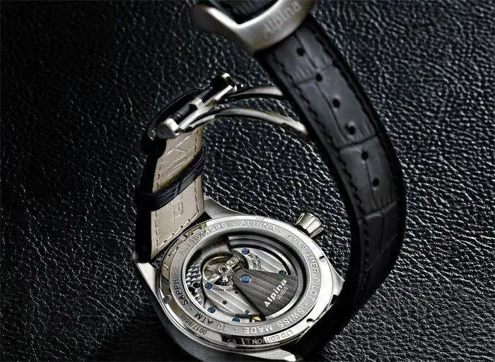 Alpina-Worldtimer-Manufacture2.webp