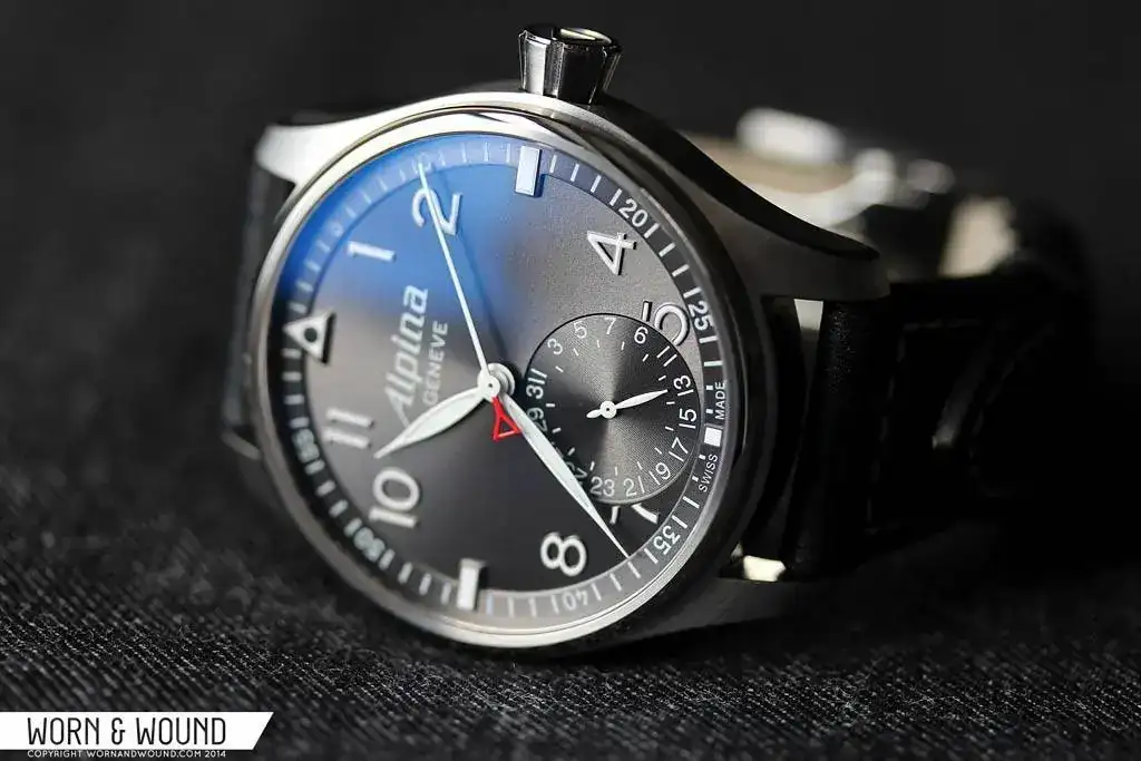 ALPINA_STARTIMER_PILOT_MANUFACTURE_CASE3.webp