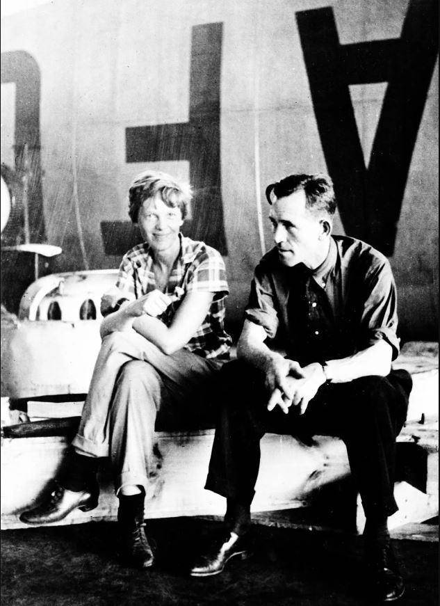 Amelia Earhart y Fred Noonan.JPG