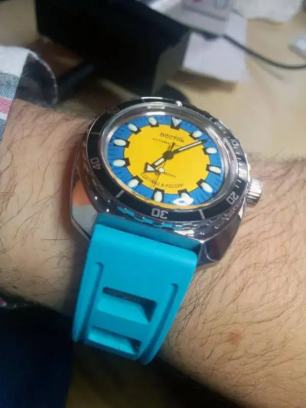 AMPHIBIA-SE-RE-blau1.webp