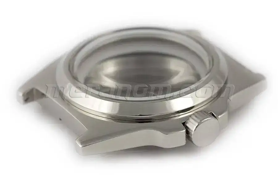 Amphibian-11-Clean-Bezel-max-900.webp