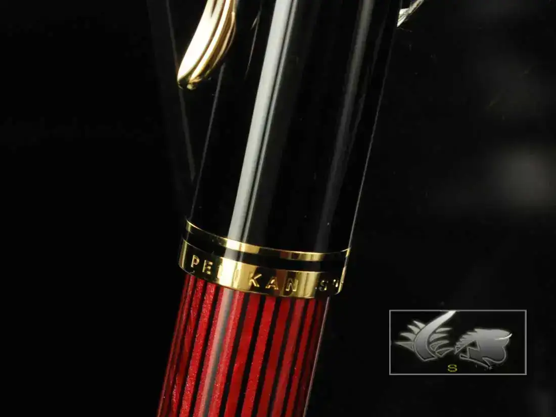 an-Fountain-Pen-Souveran-M400-Black-&-Red-925156-2.webp