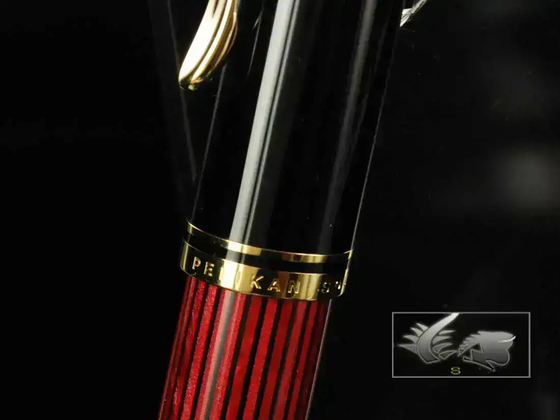 an-Fountain-Pen-Souveran-M400-Black-&-Red-925156-2.webp