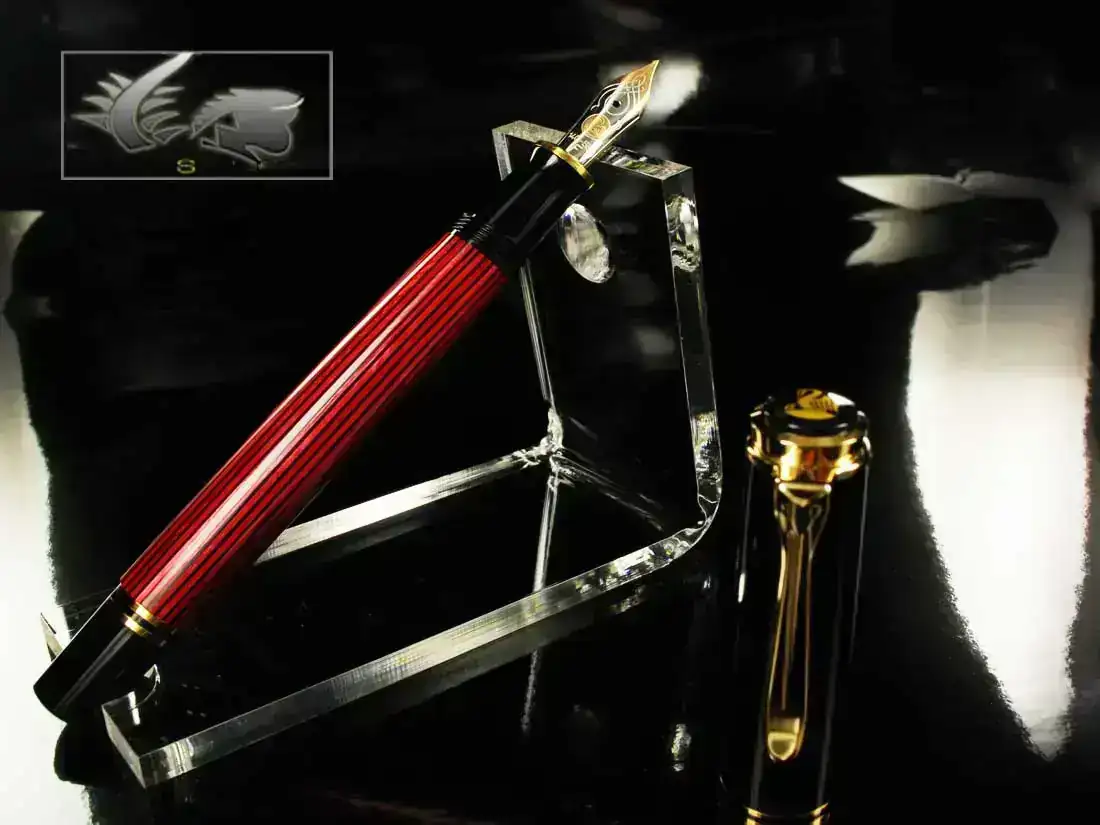 an-Fountain-Pen-Souveran-M400-Black-&-Red-925156-3.webp