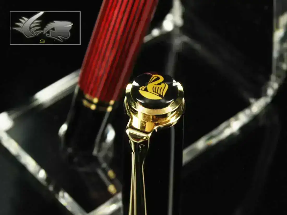 an-Fountain-Pen-Souveran-M400-Black-&-Red-925156-8.webp
