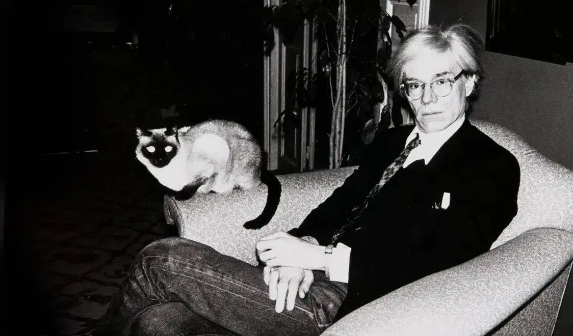 Andy-Warhol-and-Siamese.webp