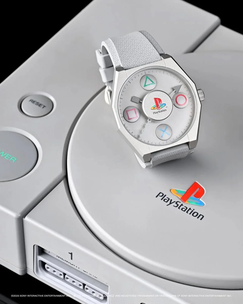 anicorn-playstation-mechanical-watch-5-copy-693c1f7ade668.webp