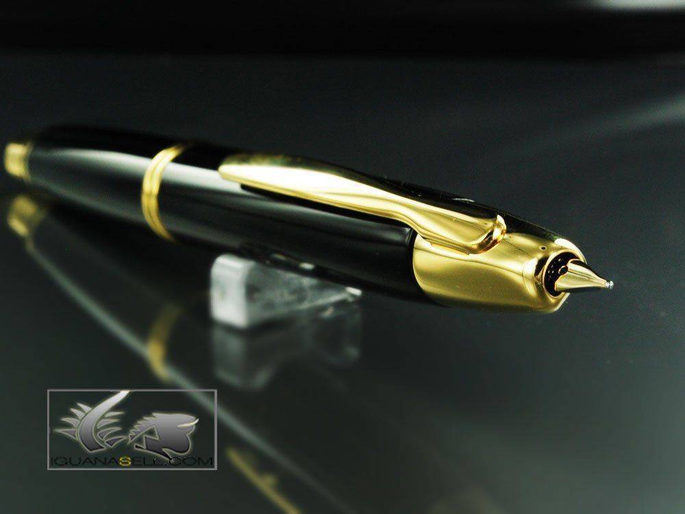 anishing-Point-Fountain-Pen-Black-and-Gold-60265-1.jpg