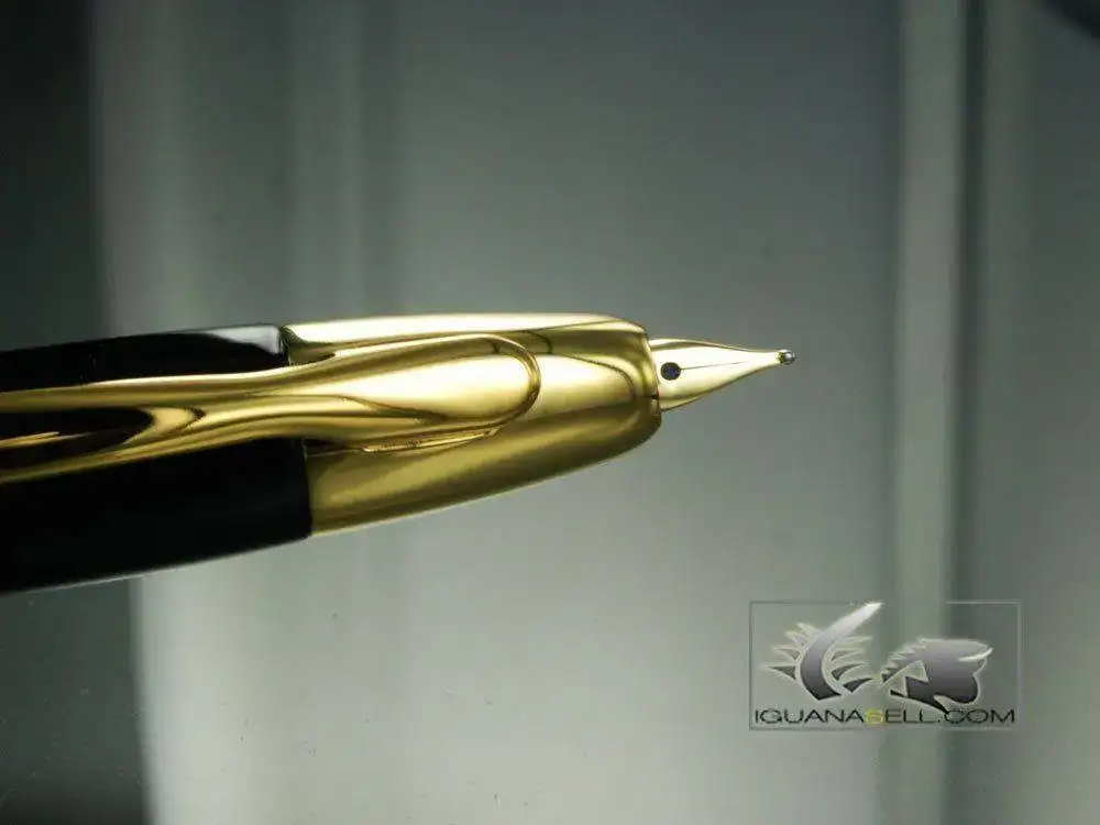 anishing-Point-Fountain-Pen-Black-and-Gold-60265-4.webp