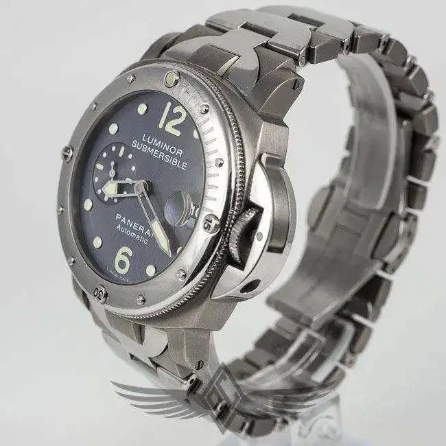 Anthracite-Dial-Automatic-Watch-PAM170-Crown-Guard.webp