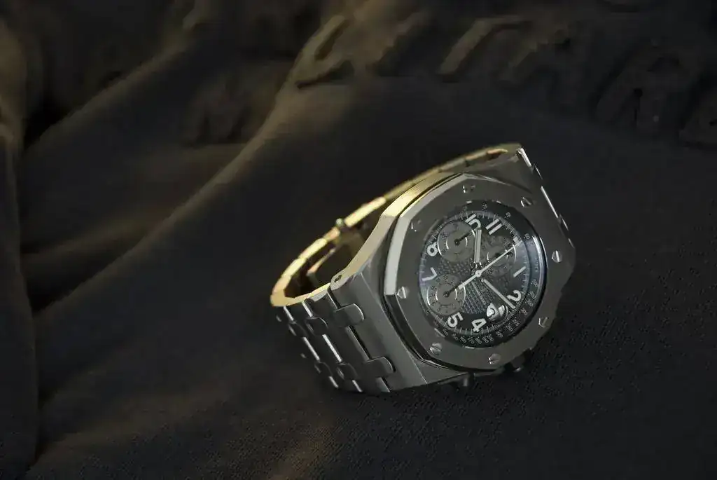 ap2m.webp