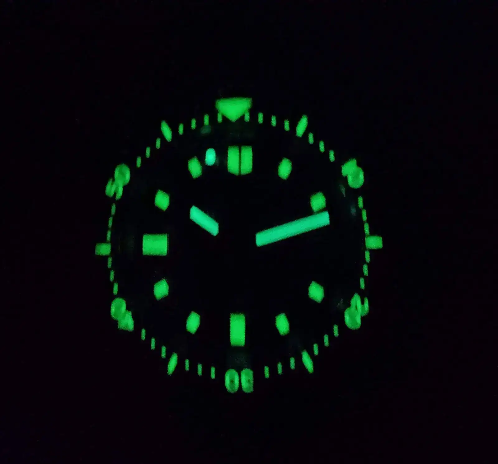 APO_blue_lume.webp