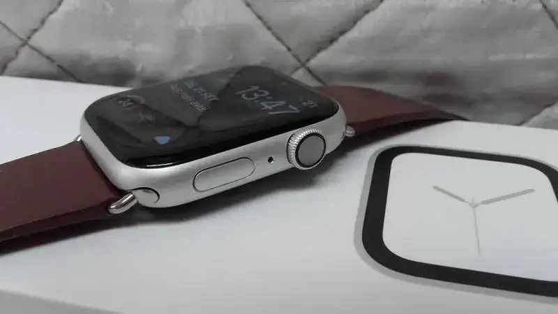 APPLE-WATCH-SERIE-4-44-21.webp