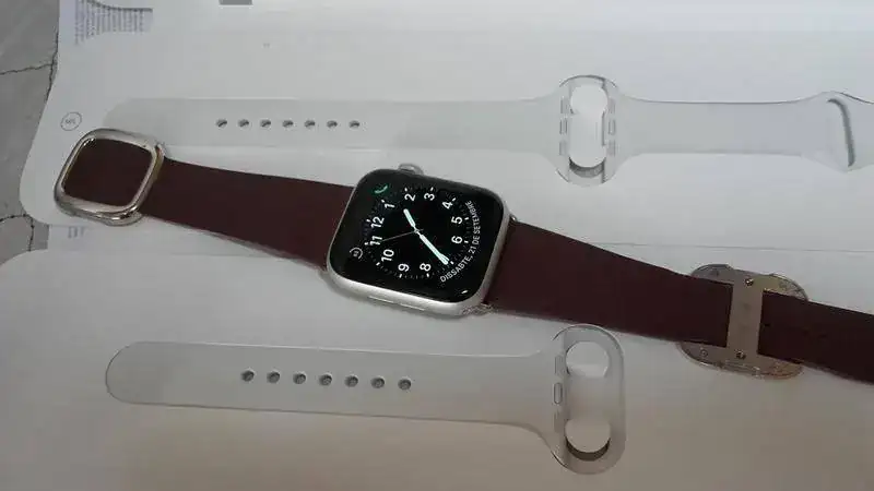 APPLE-WATCH-SERIE-4-44-4.webp