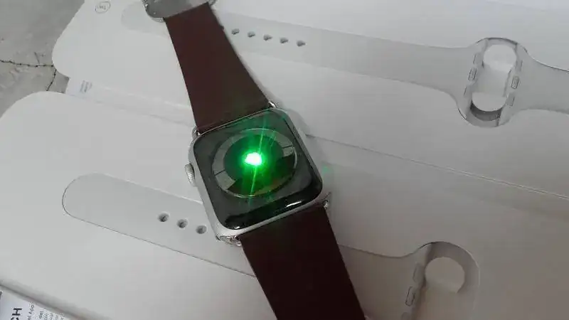 APPLE-WATCH-SERIE-4-44-8.webp