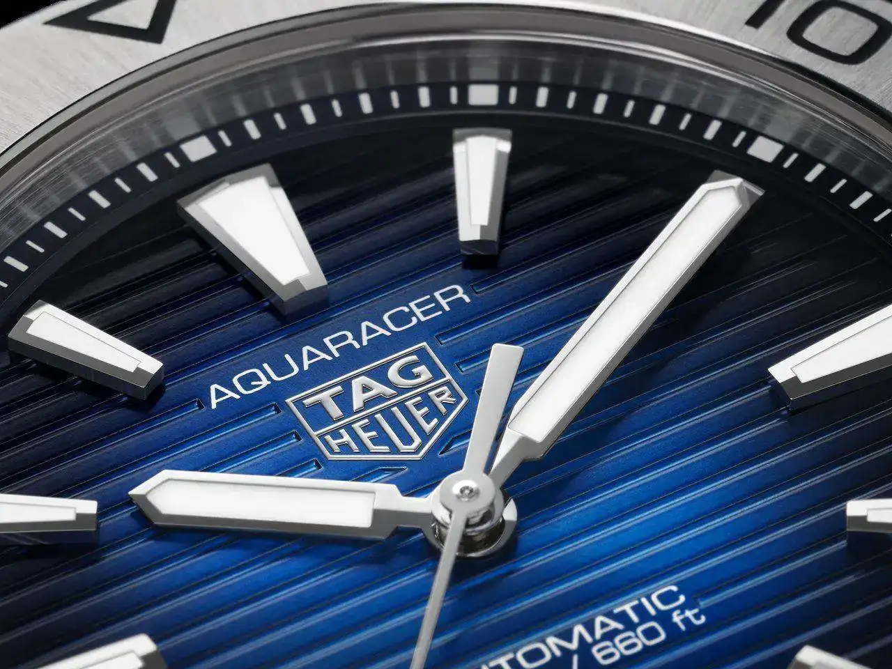 Aquaracer-200_1.jpg