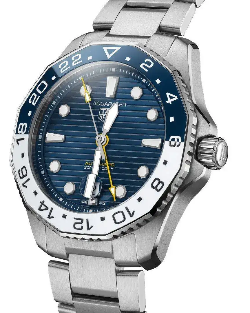 Aquaracer-300-GMT-6.jpg