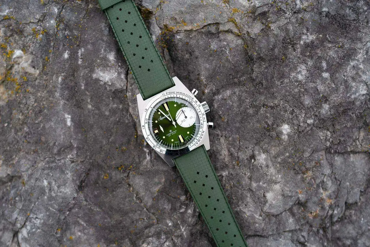 Aquastar-Deepstar-Greenwich-Chronograph-diving-report-field-review-7.jpg