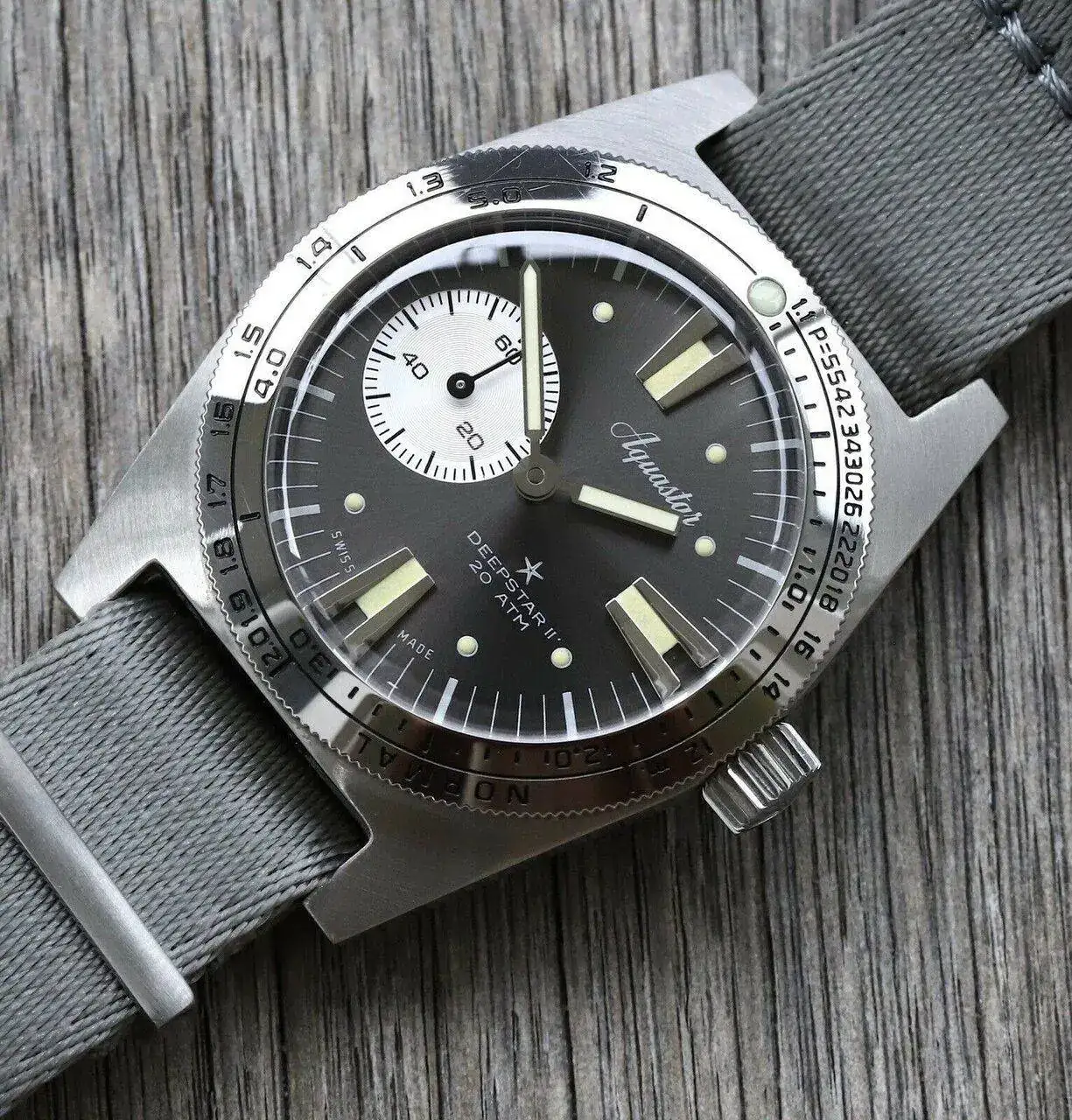 Aquastar+Deepstar+II+Steel+Grey+22129031T1+-+2021+Watch+Vault+03.jpg