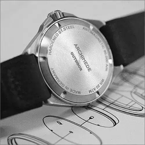 archimede-outdoor-antimag-branding_600x600.webp